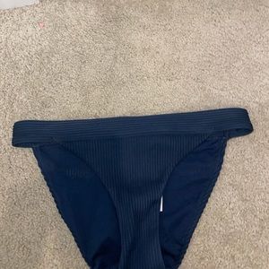 HOLLISTER BATHING SUIT BOTTOMS